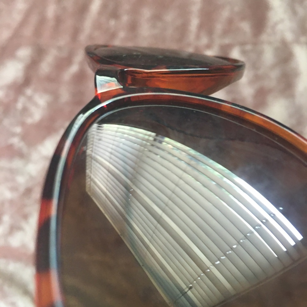 Sunglasses - Picture 10 of 11